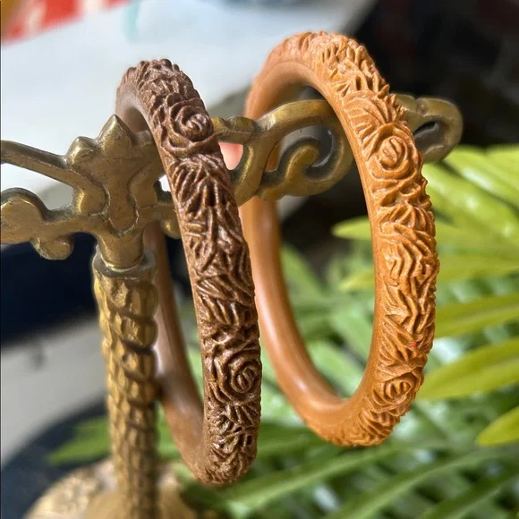 Vintage Carved Celluloid Bangle Bracelets - Picture 4 of 4
